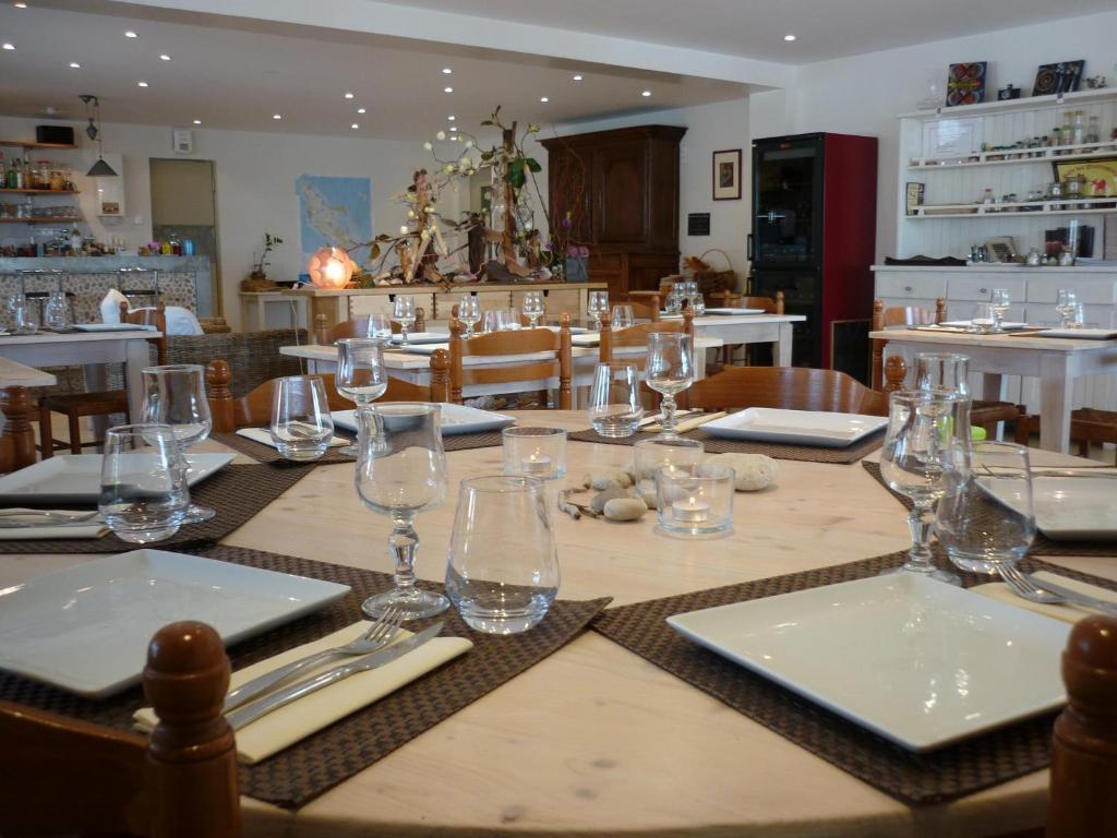 Hotel De La Petite Plage Saint-Georges-d’Oléron Kültér fotó